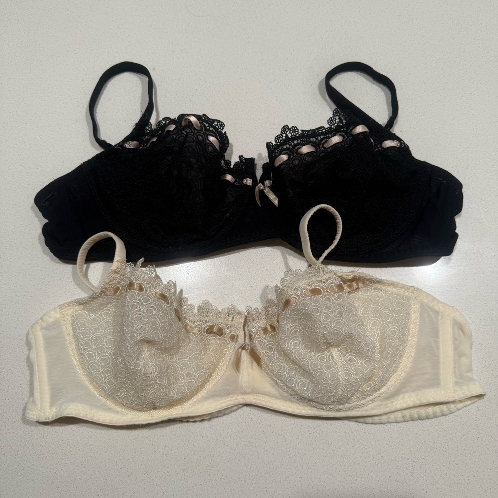 Intimissimi Bra Bundle Set Lot of 2 38C Lace Unlined Ribbon